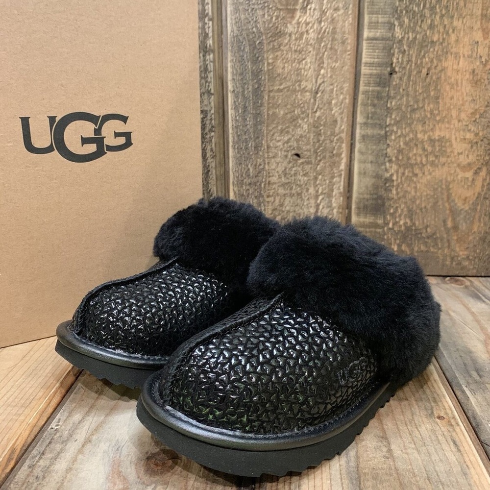 NWOT UGG Slippers
